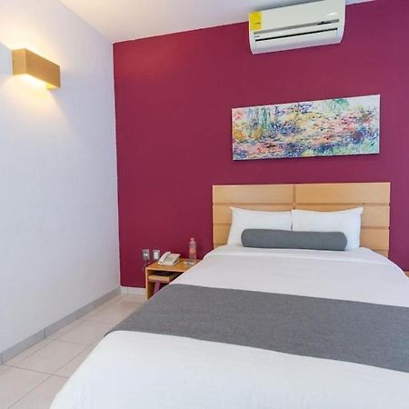 Hotel Barante Suites Salamanca Kültér fotó